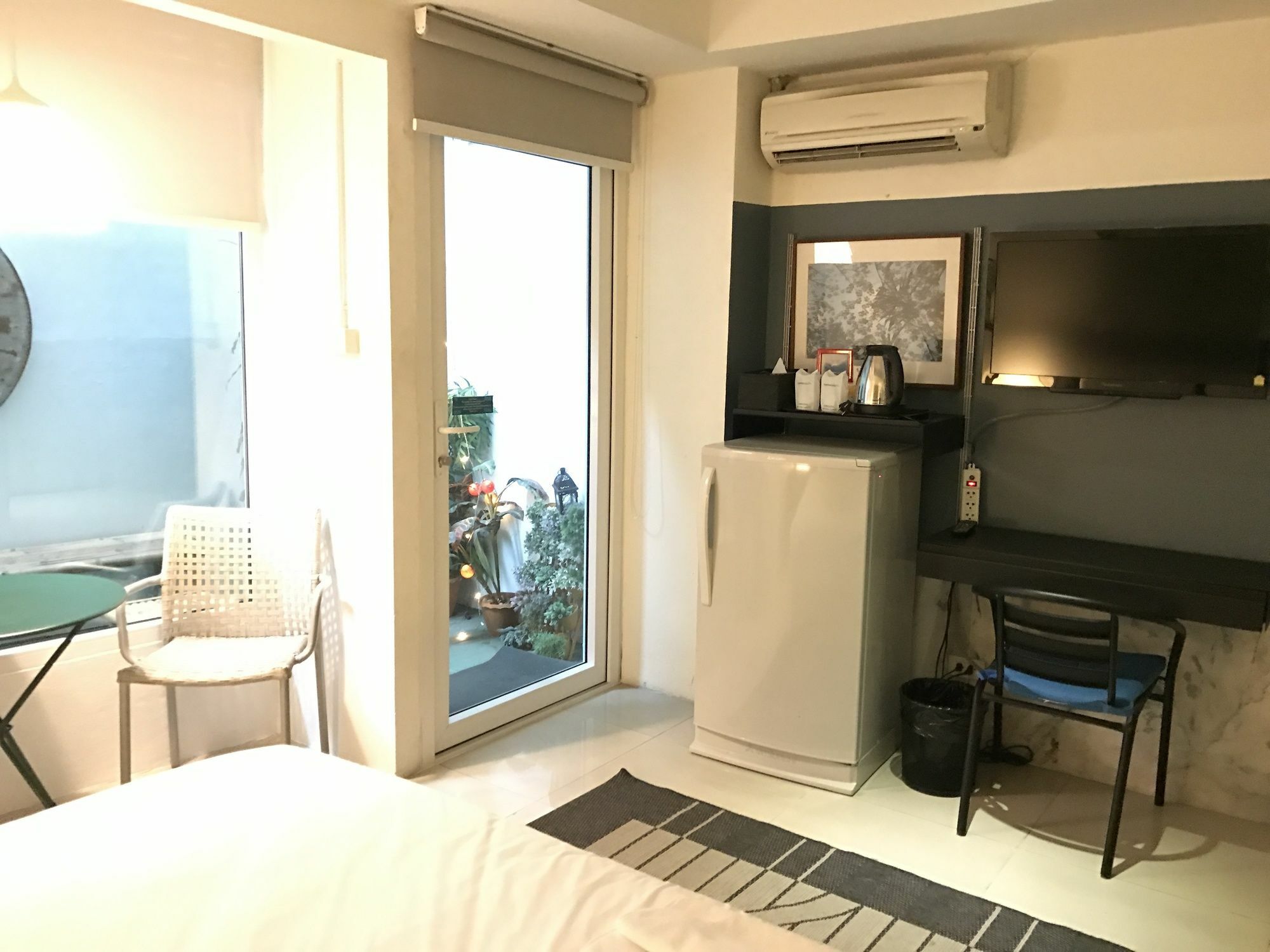Somewhere To Escape - Hometel Bangkok Kültér fotó